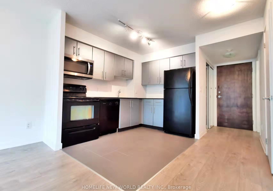 12-yonge-street-toronto-ontario-c12447904