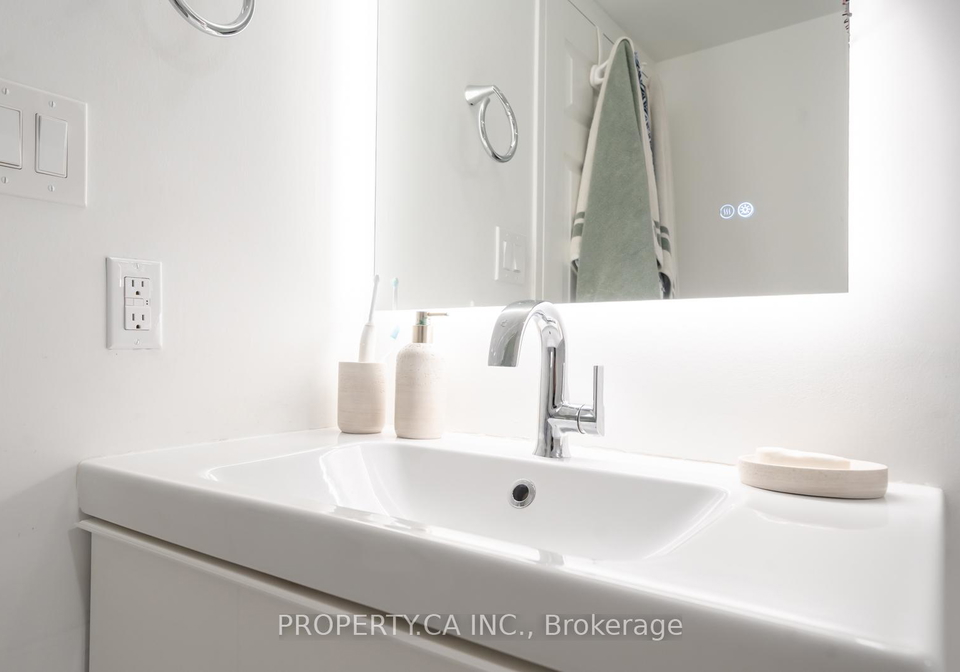 801-king-street-w-toronto-ontario-c12448025