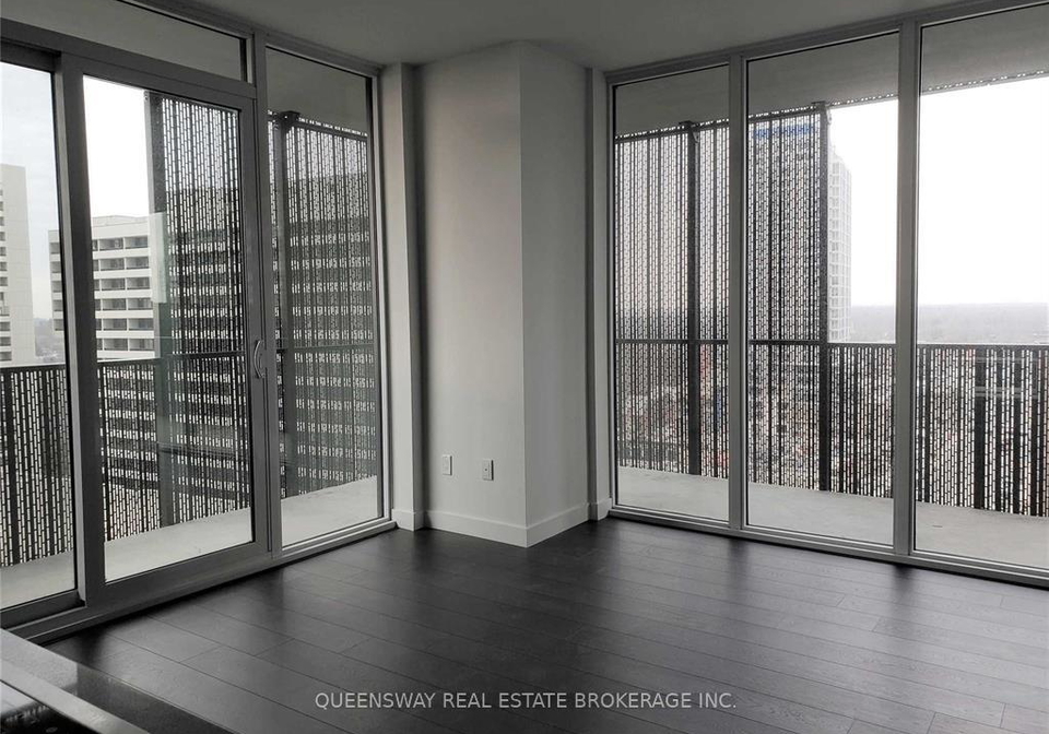 8-eglinton-avenue-e-toronto-ontario-c12448328