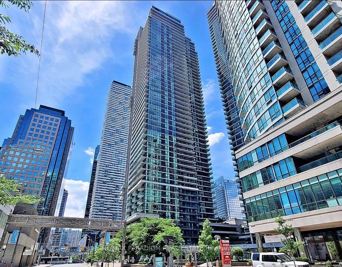 33-bay-street-toronto-ontario-c12448402