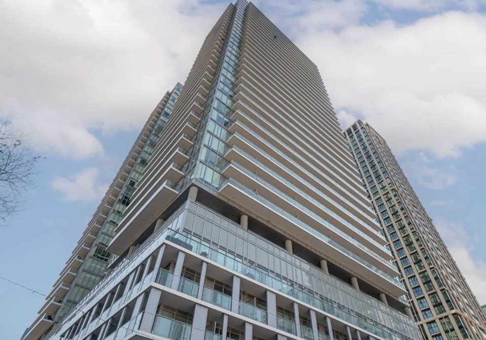 99-broadway-avenue-toronto-ontario-c12448410
