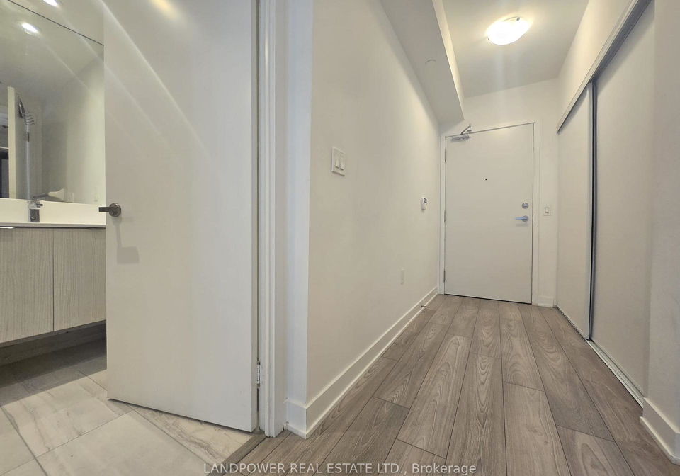 99-broadway-avenue-toronto-ontario-c12448410