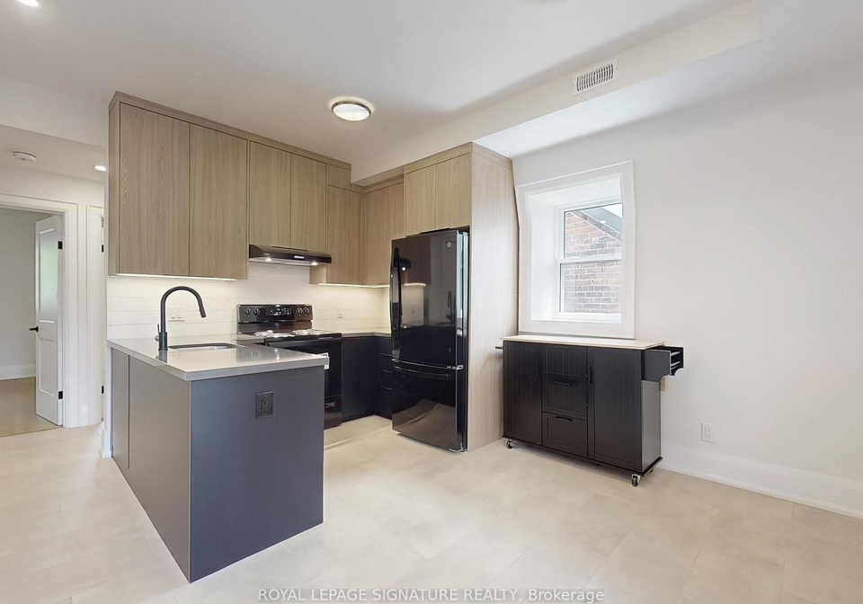 28-beaconsfield-avenue-toronto-ontario-c12448705