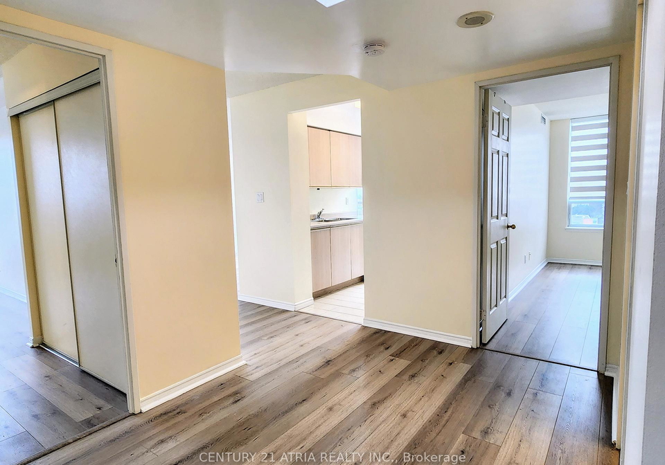 35-empress-avenue-north-york-ontario-c12448773