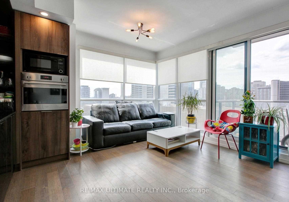 70-temperance-street-toronto-ontario-c12448930