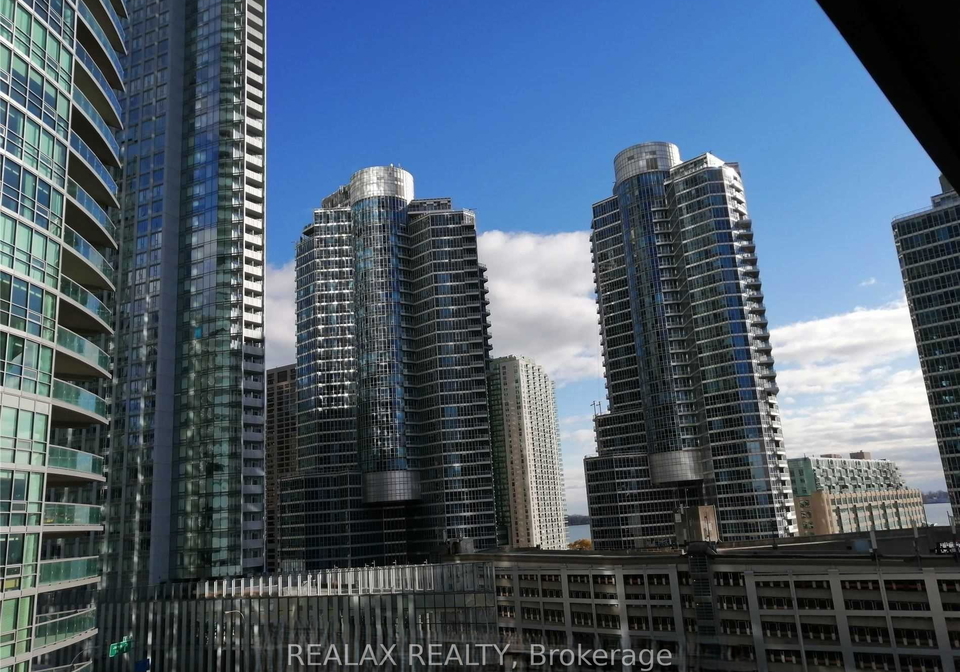 25-lower-simcoe-street-toronto-ontario-c12449021