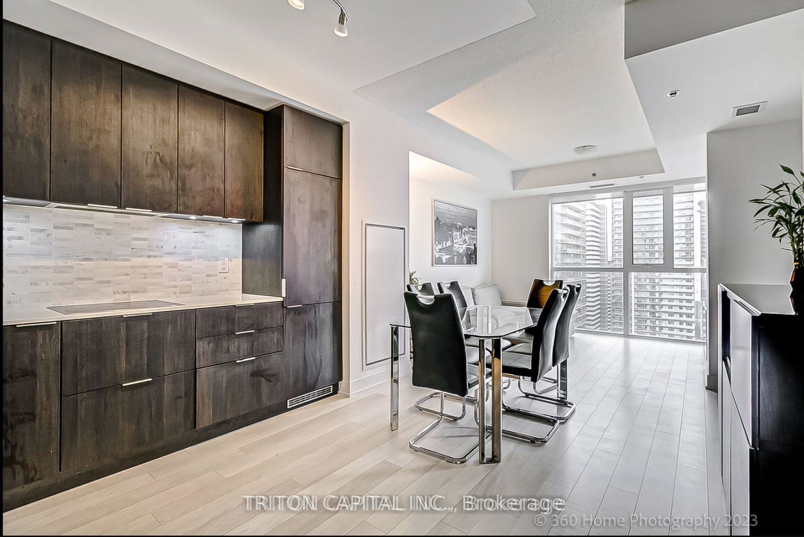 318-richmond-street-w-toronto-ontario-c12449036
