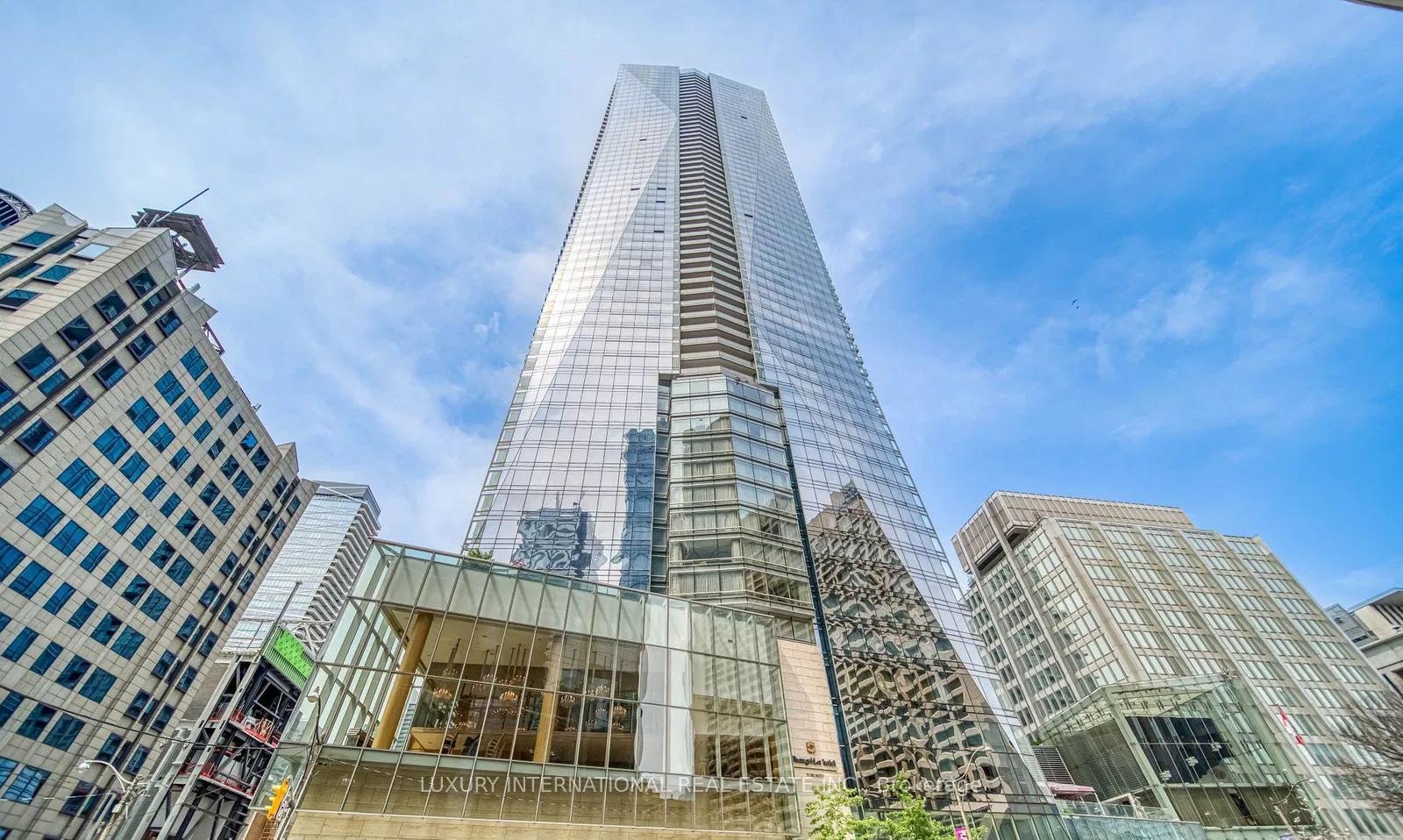 180-university-avenue-toronto-ontario-c12449256