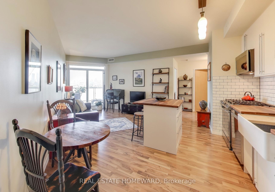 1-shaw-street-toronto-ontario-c12449435