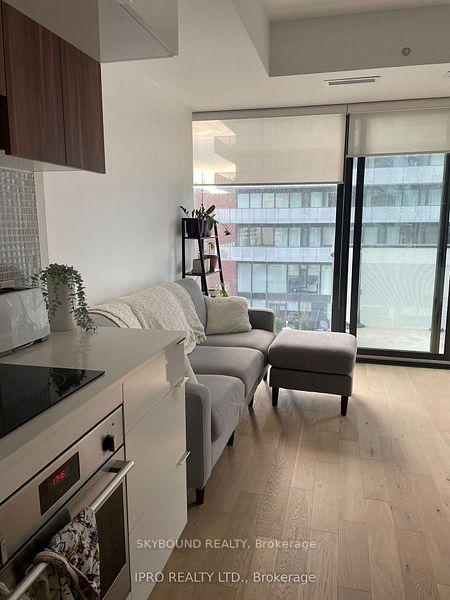 185-roehampton-avenue-toronto-ontario-c12449458