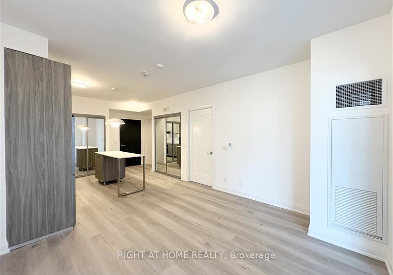 55-broadway-avenue-toronto-ontario-c12449732