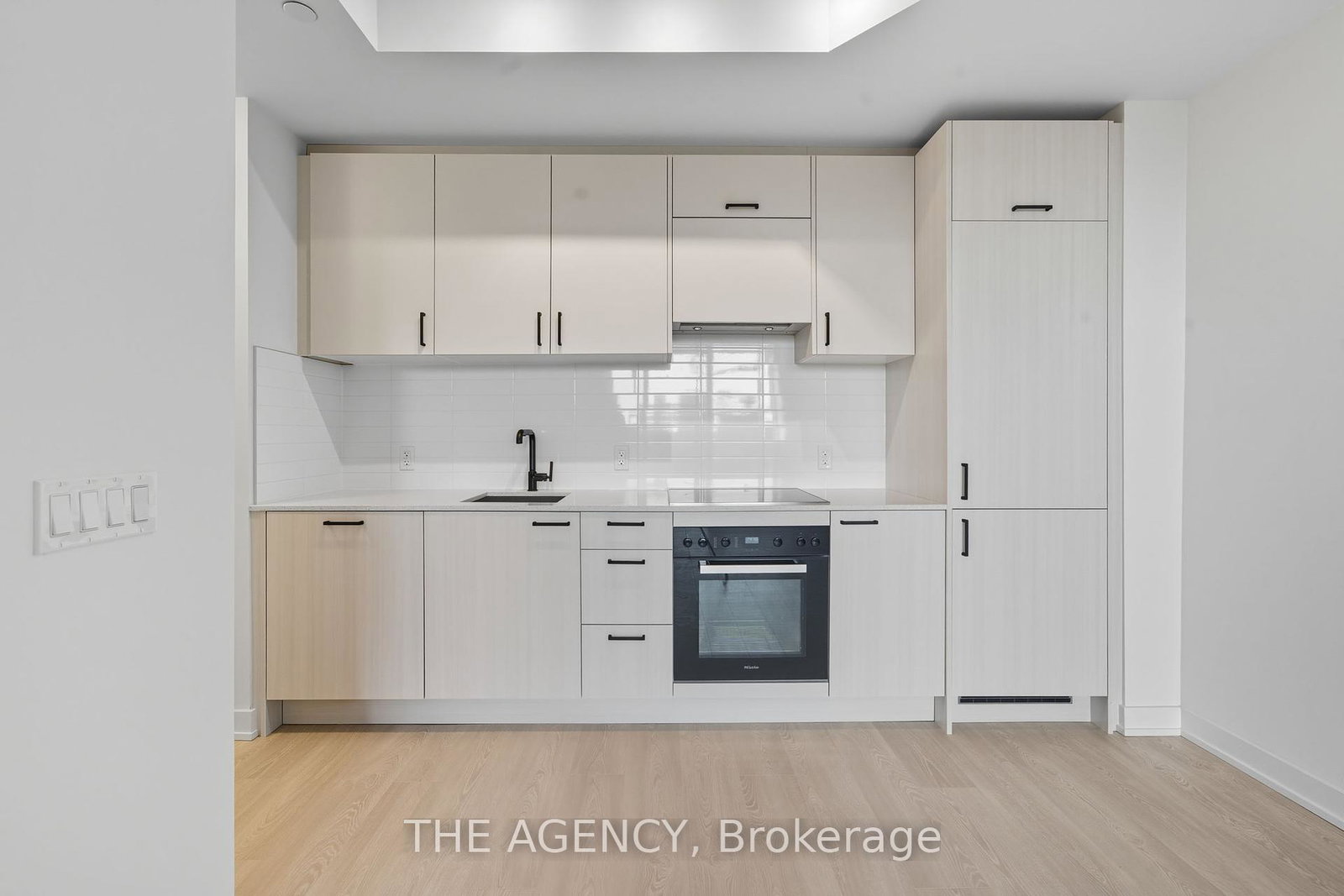 1-kyle-lowry-road-north-york-ontario-c12449752