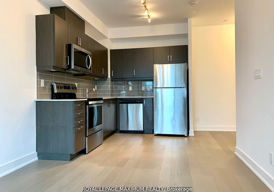 1486-bathurst-street-toronto-ontario-c12449827