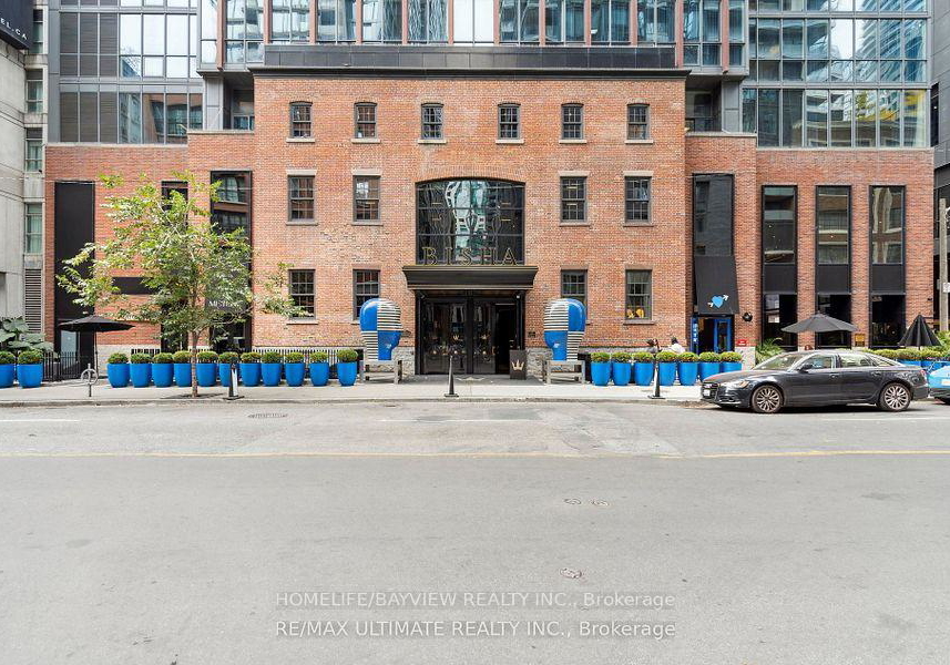 88-blue-jays-way-toronto-ontario-c12449832