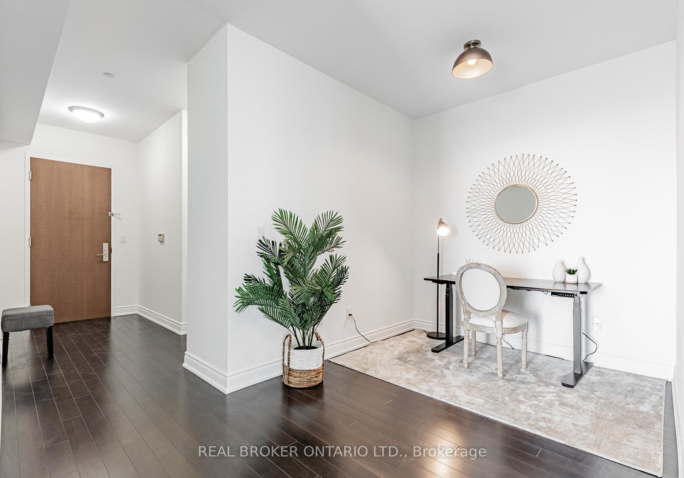 388-yonge-street-toronto-ontario-c12450161