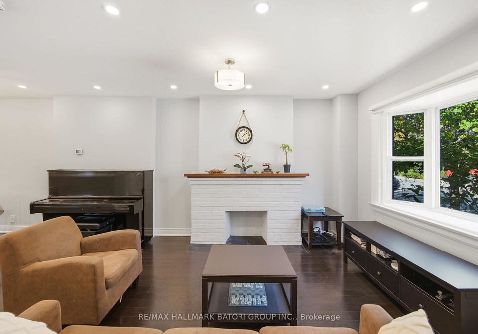 6-rosewell-avenue-toronto-ontario-c12450165