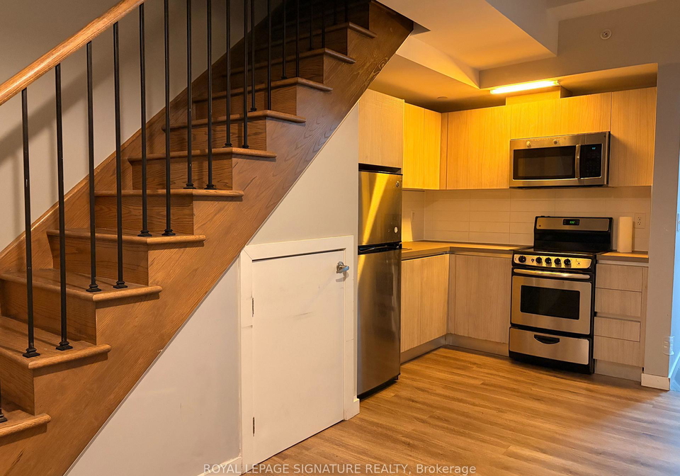 335-college-street-toronto-ontario-c12450189