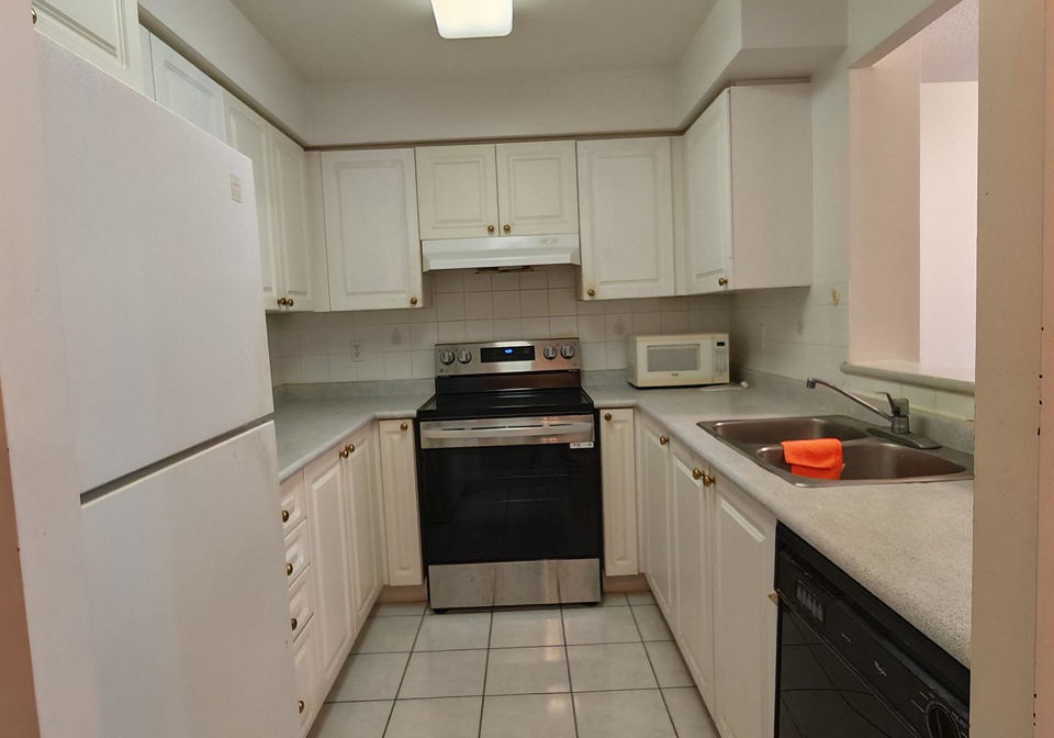 39-pemberton-avenue-north-york-ontario-c12450431