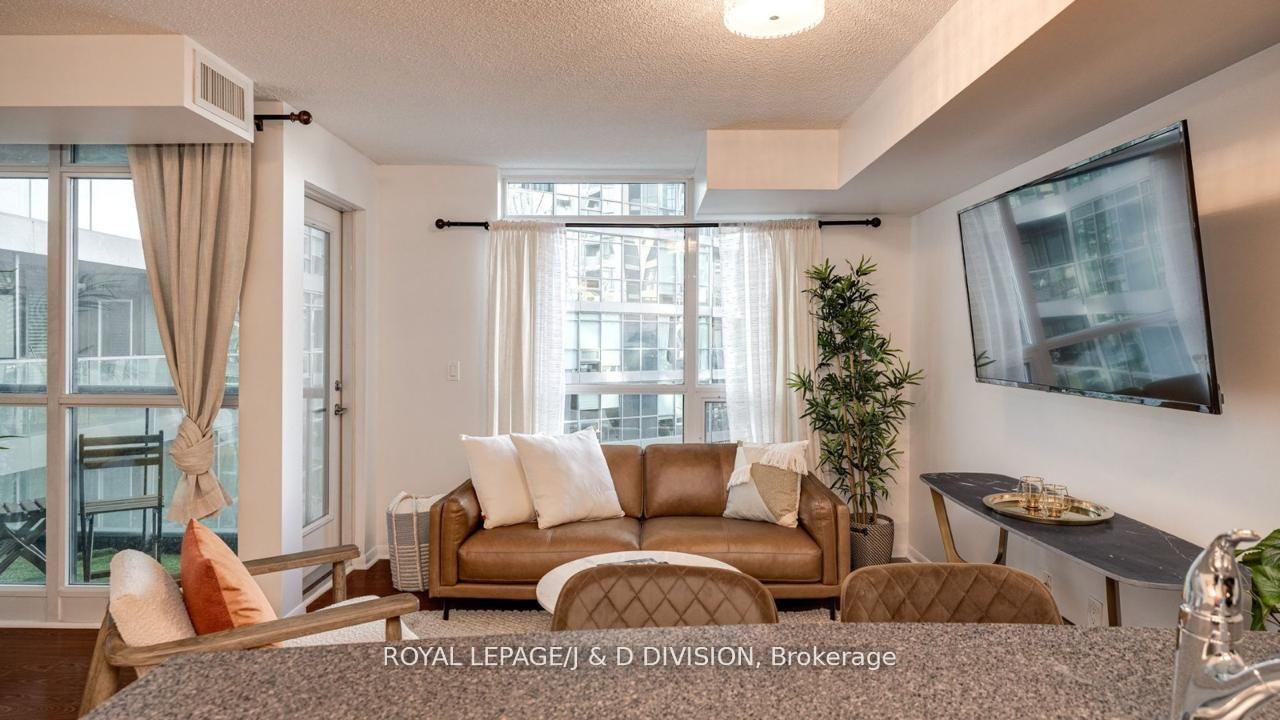 219-fort-york-boulevard-toronto-ontario-c12450504