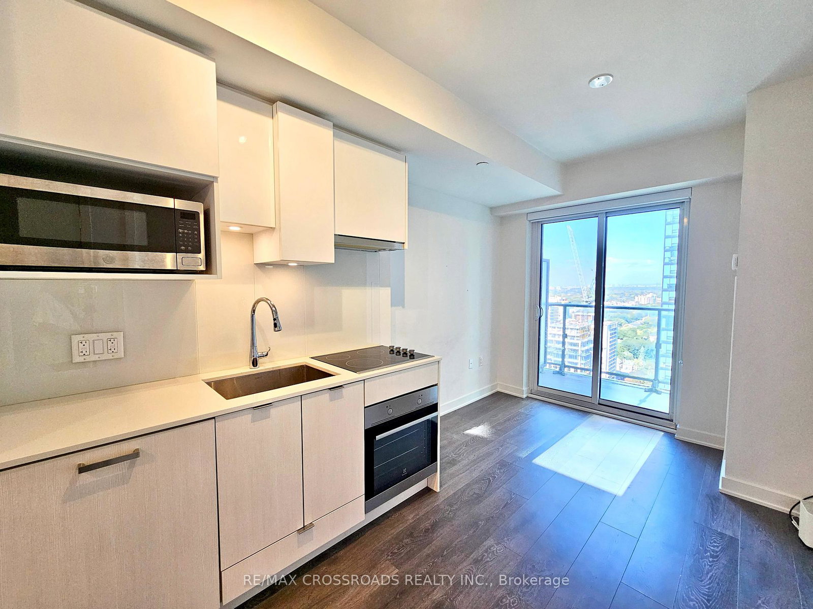 195-redpath-avenue-toronto-ontario-c12450620