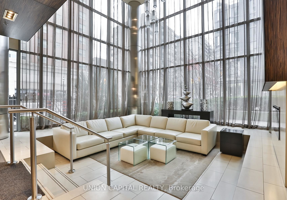 320-richmond-street-e-toronto-ontario-c12450735