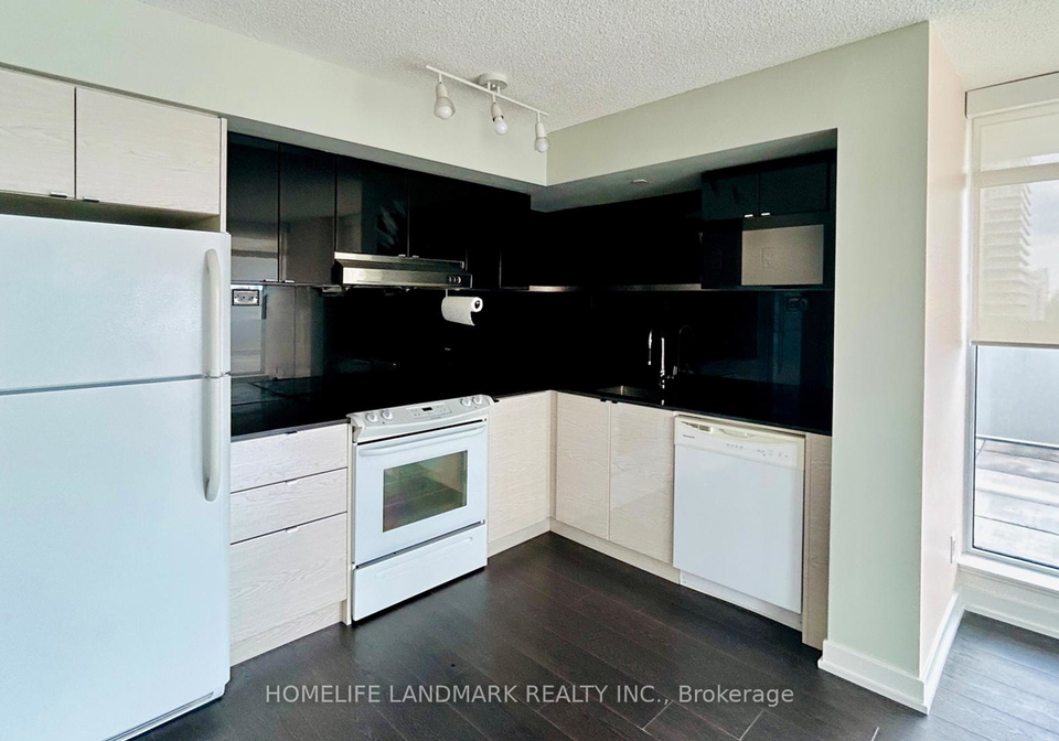 72-esther-shiner-boulevard-north-york-ontario-c12450741