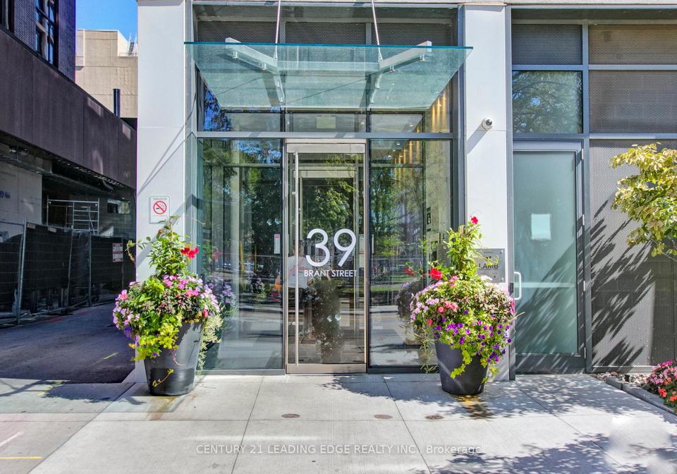 39-brant-street-toronto-ontario-c12450749