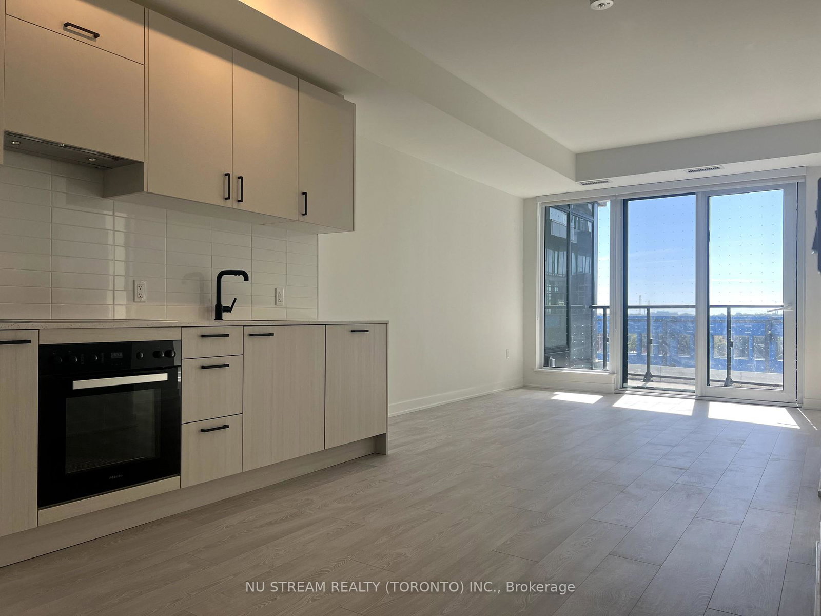 1-kyle-lowry-road-north-york-ontario-c12450871
