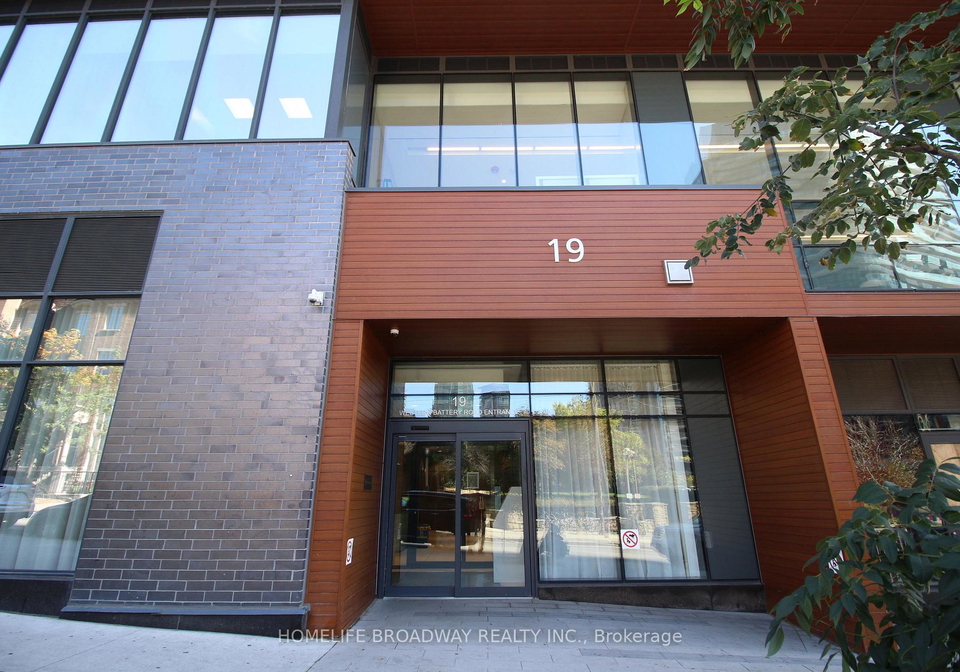 19-western-battery-road-toronto-ontario-c12451024