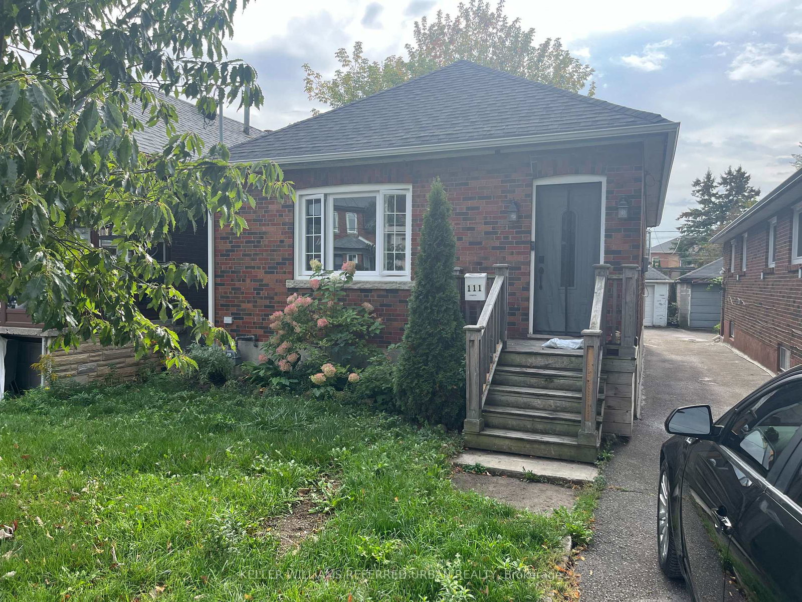 111-clovelly-avenue-toronto-ontario-c12451927