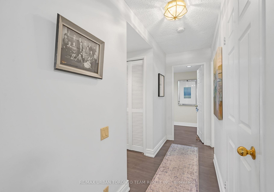 3-concorde-place-north-york-ontario-c12452039