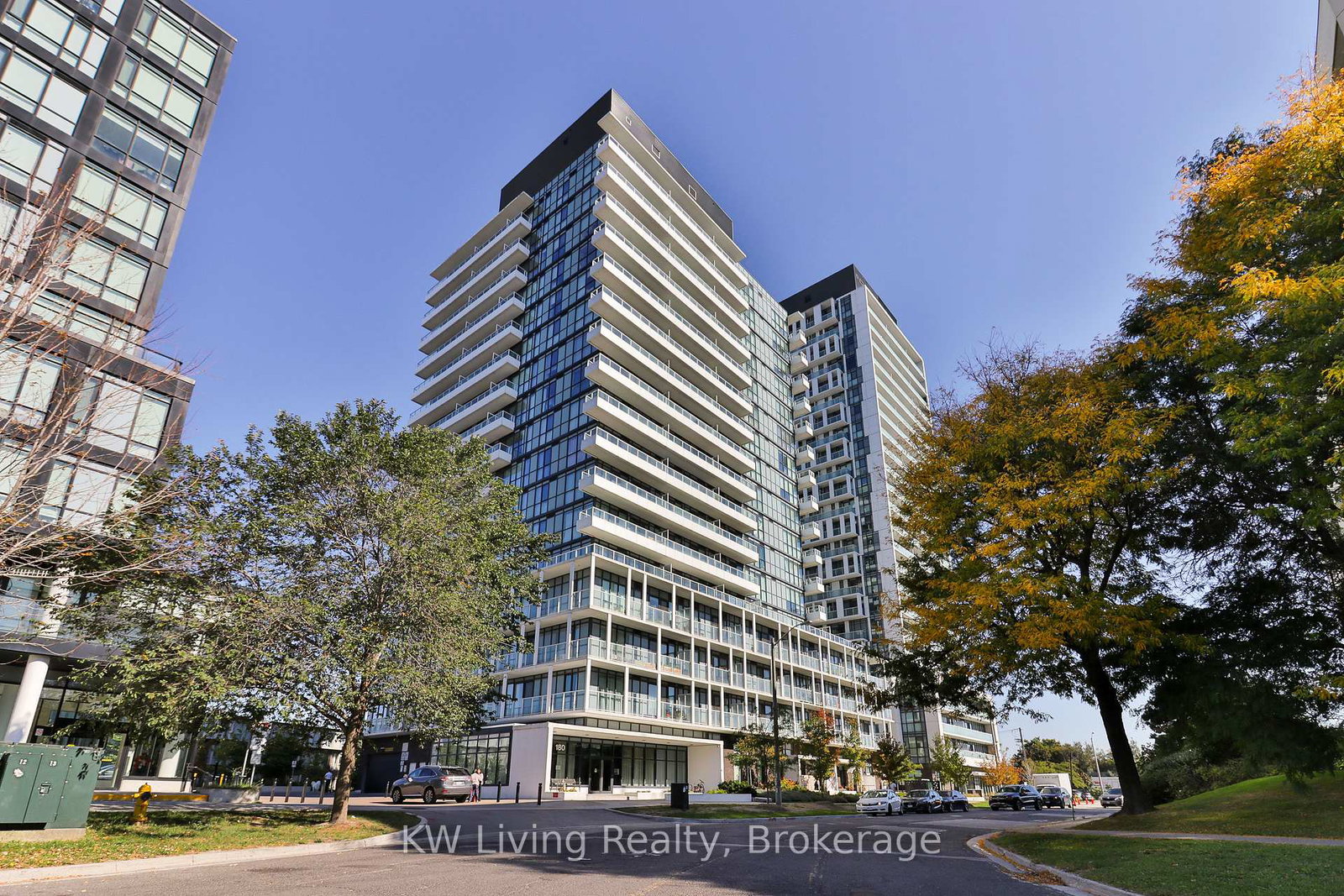 180-fairview-mall-drive-north-york-ontario-c12452226