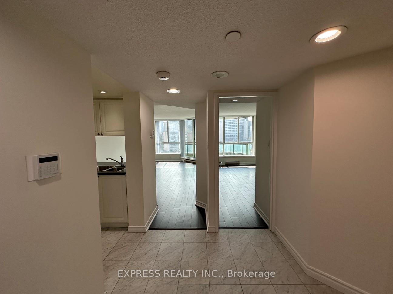 38-elm-street-toronto-ontario-c12452381