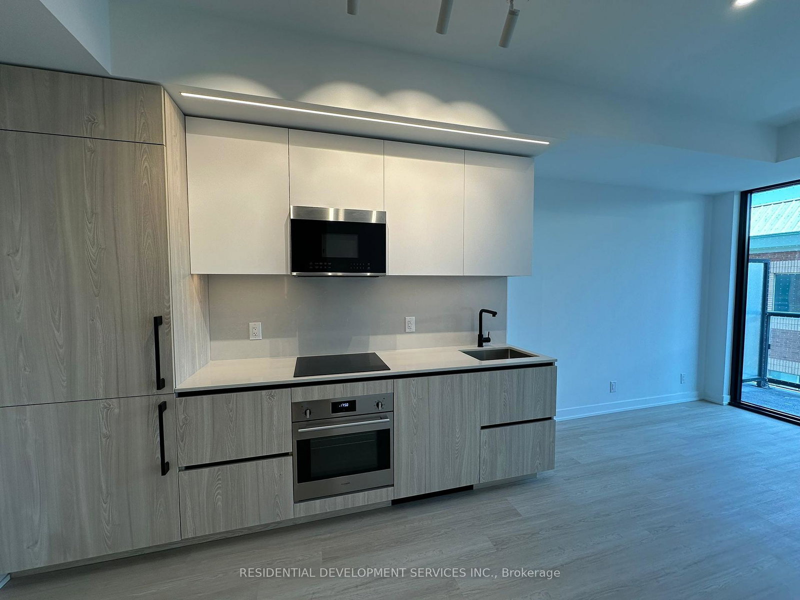 699-sheppard-avenue-e-north-york-ontario-c12452489