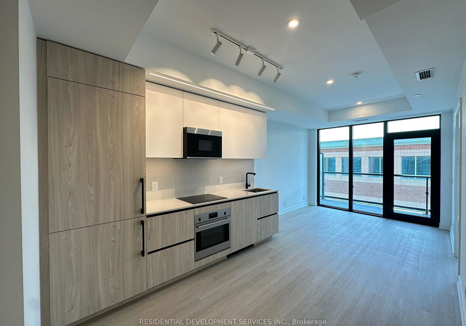 699-sheppard-avenue-e-north-york-ontario-c12452489