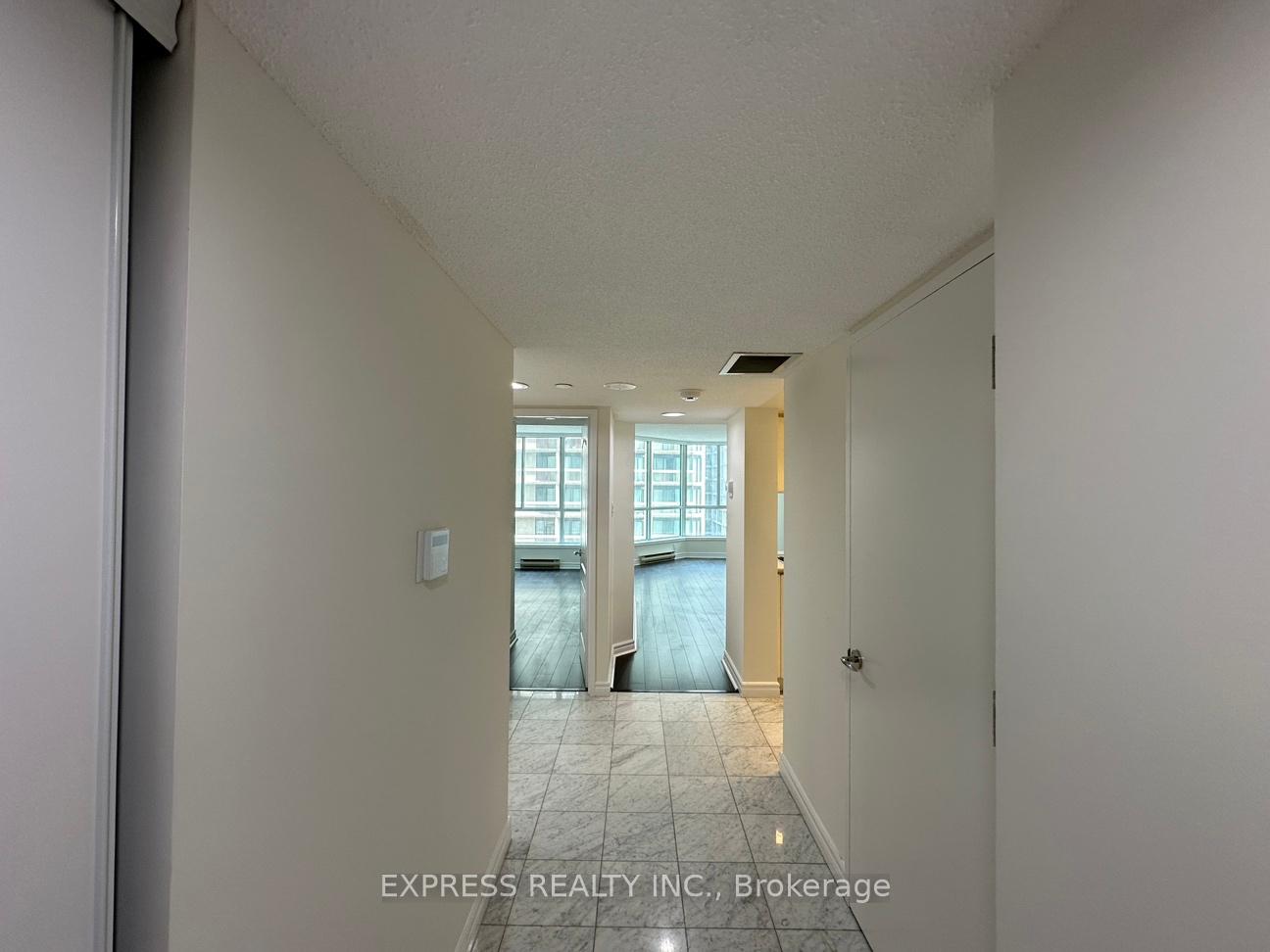 38-elm-street-toronto-ontario-c12452530