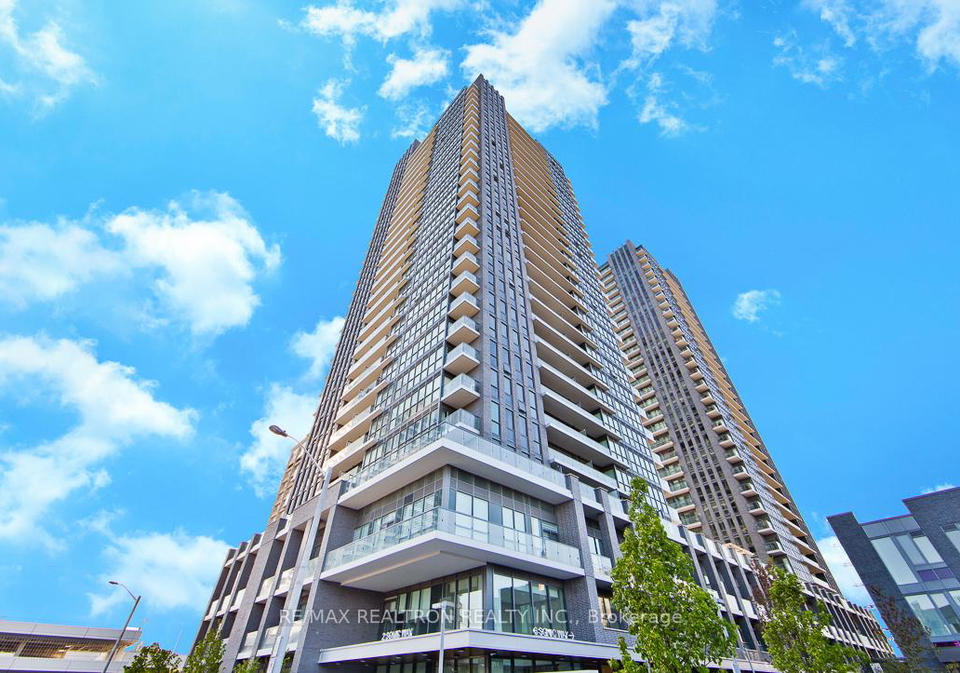 2-sonic-way-east-york-ontario-c12452693
