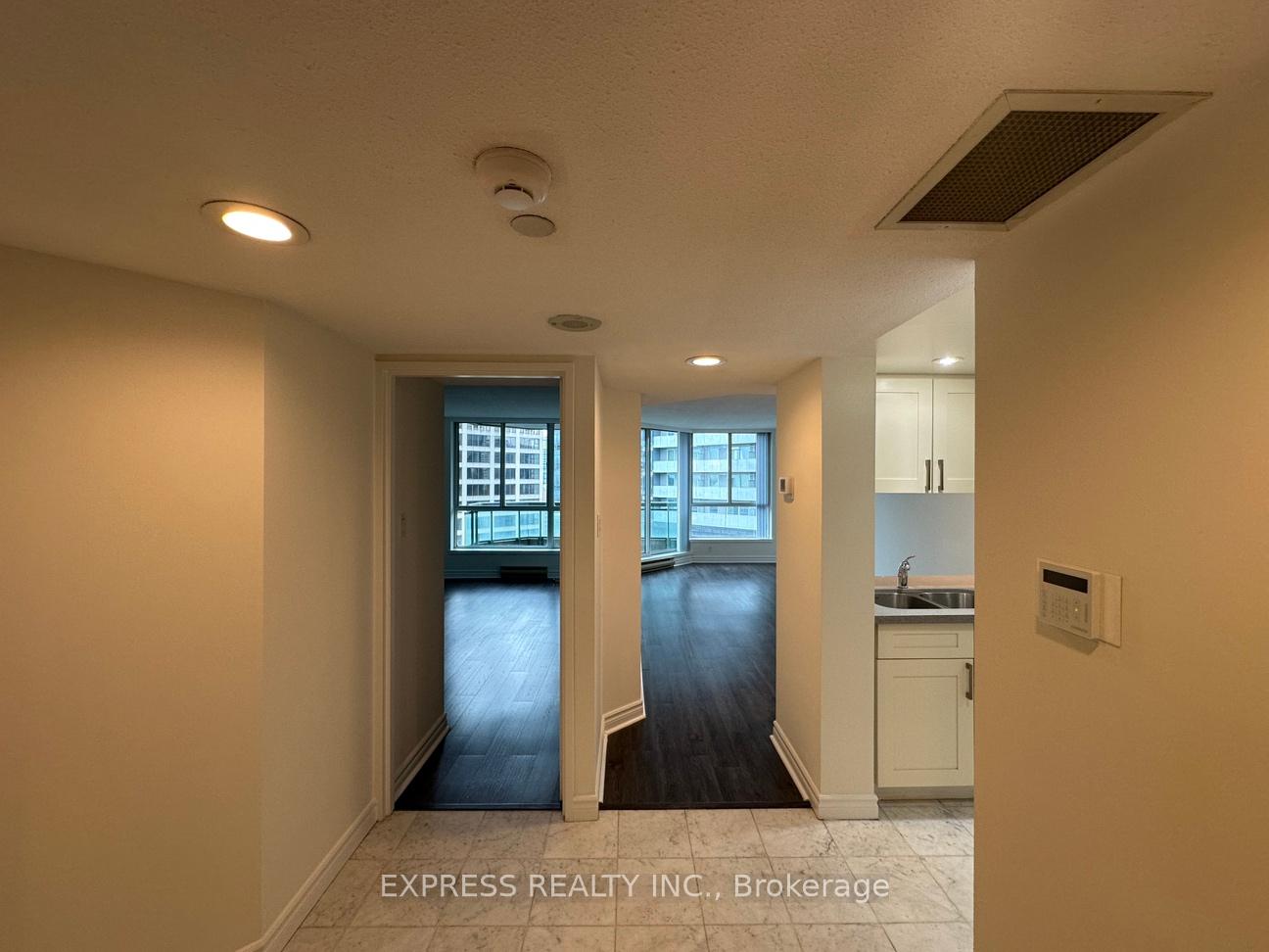 38-elm-street-toronto-ontario-c12452813