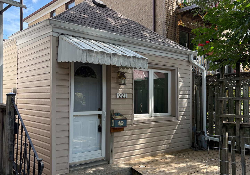 221-winnett-avenue-toronto-ontario-c12452923