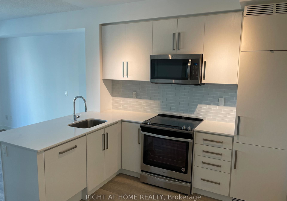 5180-yonge-street-toronto-ontario-c12452964