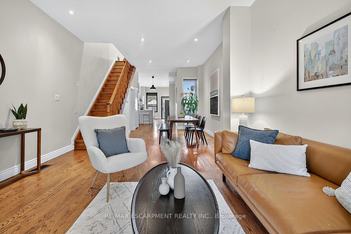 690-dufferin-street-toronto-ontario-c12453211