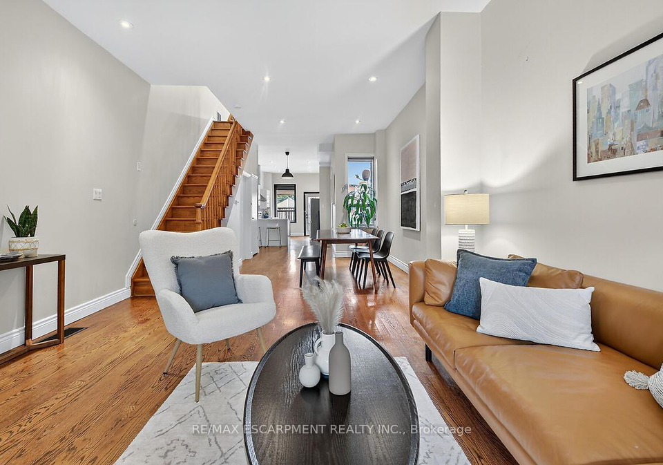 690-dufferin-street-toronto-ontario-c12453211