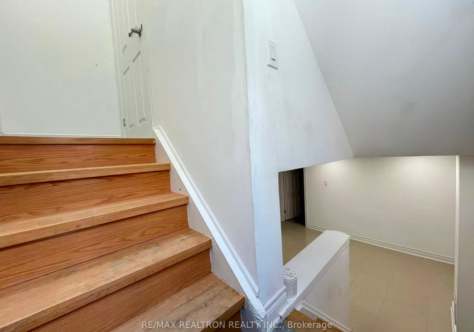 87-willesden-road-north-york-ontario-c12453306