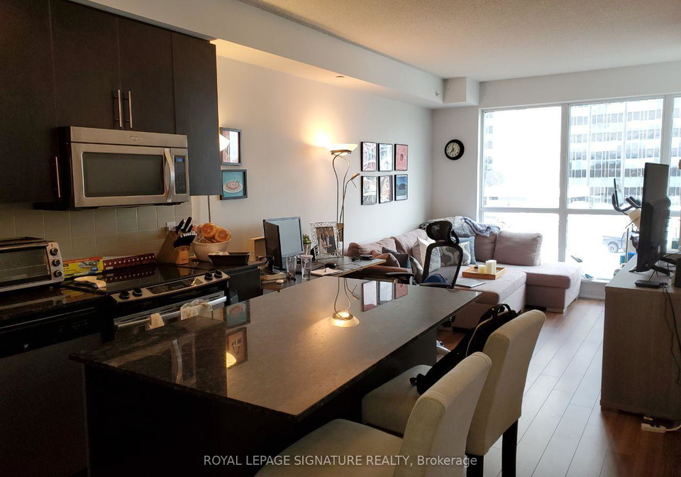 60-berwick-avenue-toronto-ontario-c12453313