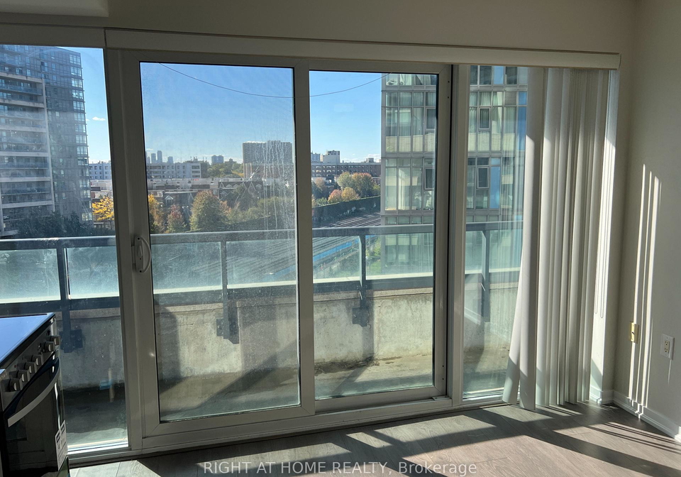 36-lisgar-street-toronto-ontario-c12453342
