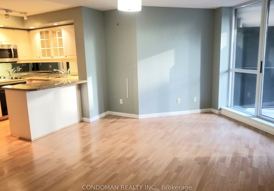 140-simcoe-street-toronto-ontario-c12453385