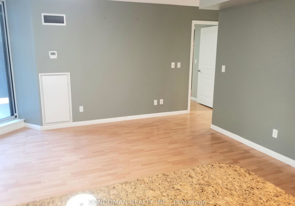 140-simcoe-street-toronto-ontario-c12453385
