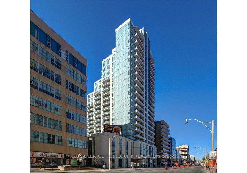 212-eglinton-avenue-e-toronto-ontario-c12453706