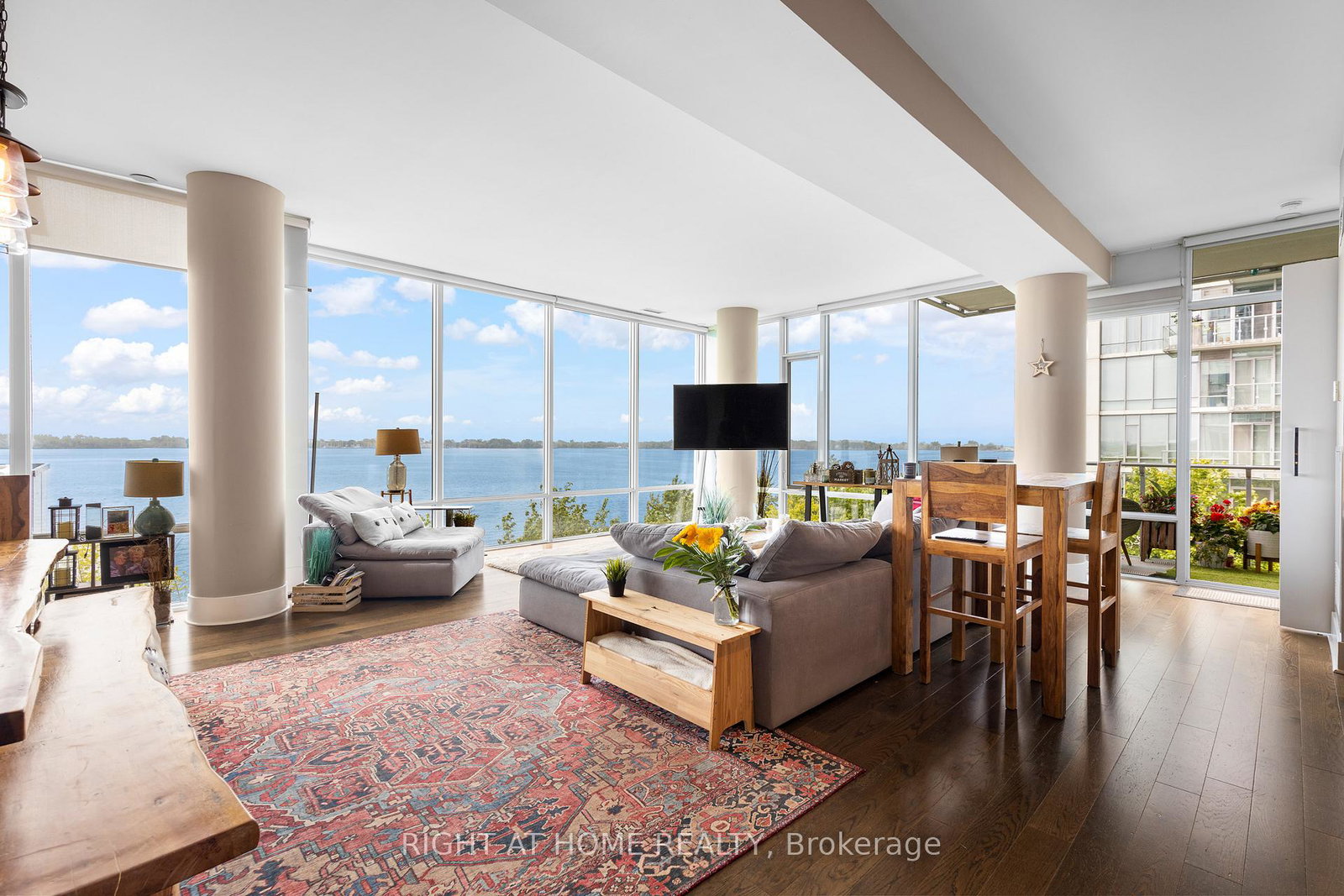 29-queens-quay-toronto-ontario-c12454326