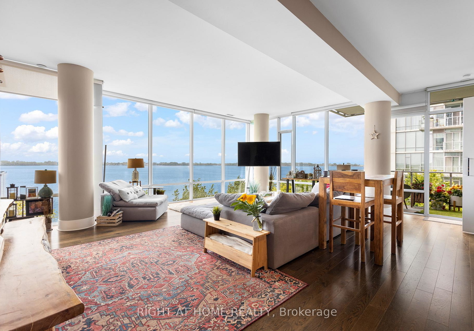 29-queens-quay-toronto-ontario-c12454326